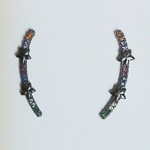 Pretty Bird Multicolor Star Ear Crawlers